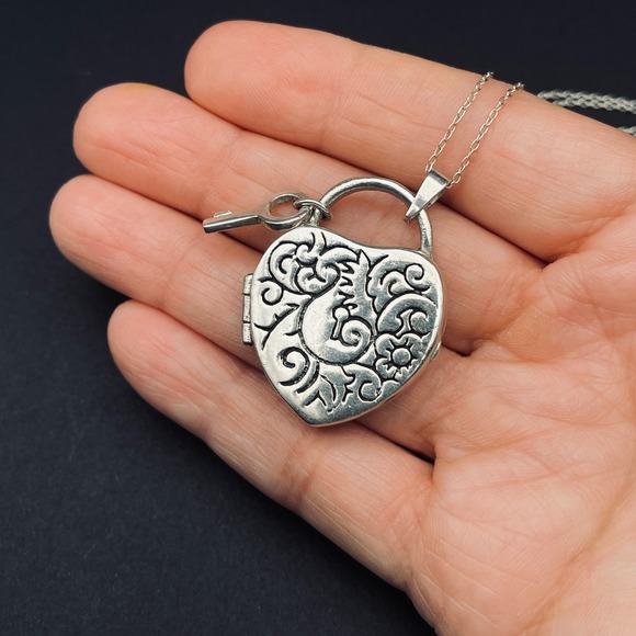 Large Sterling Silver Heart Locket with Key Charm Necklace Engraved Scrollwork - Picture 7 of 9